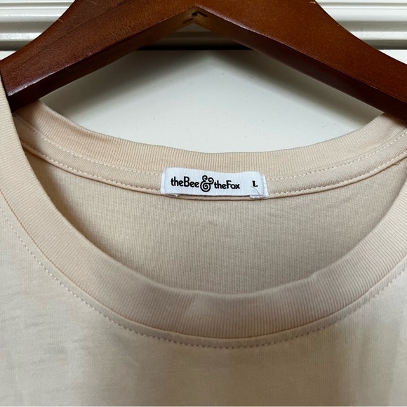 The Bee and The Fox Mama Bird size large t shirt - Picture 4 of 4